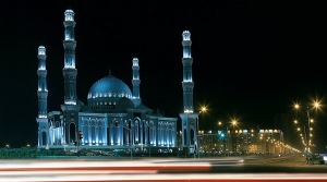 Почему мечети Казахстана закрыты для посетителей ночью?
