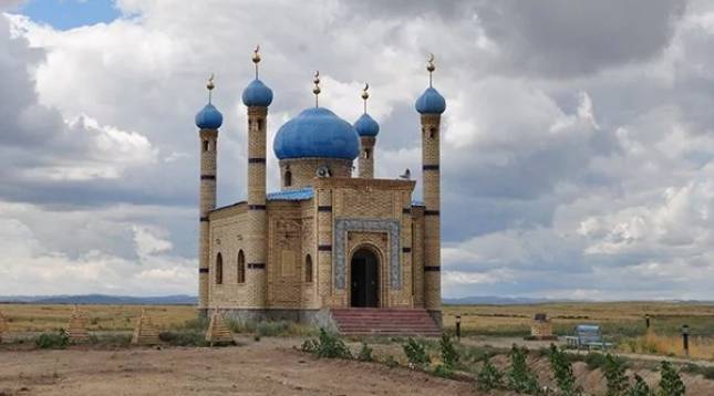 Святые места Казахстана: чудотворная могила Ыргызбая