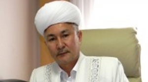 Главный имам Карагандинской областной мечети награжден медалью «За веру и добро»